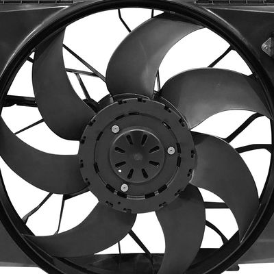 Der Motorkühlventilator A2045000493 A2049061403 für die Benz C-Klasse 2008-2015, die Benz E-Klasse 2009-2016 und die Benz CLK350 2009-2015