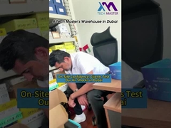 Dubai-Kunden installieren und testen unsere Luftstoßdämpfer vor Ort.